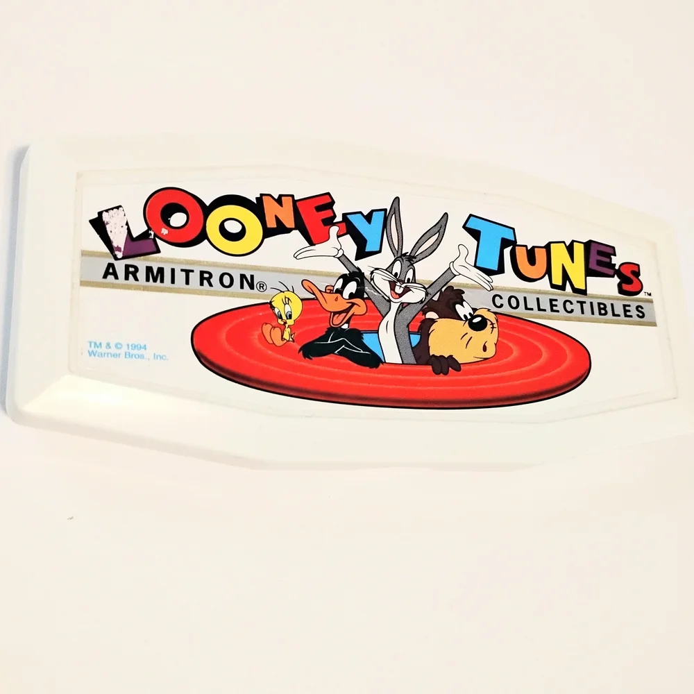 Armitron Looney Tunes Taz Manian Devil Collectible Pocket Watch